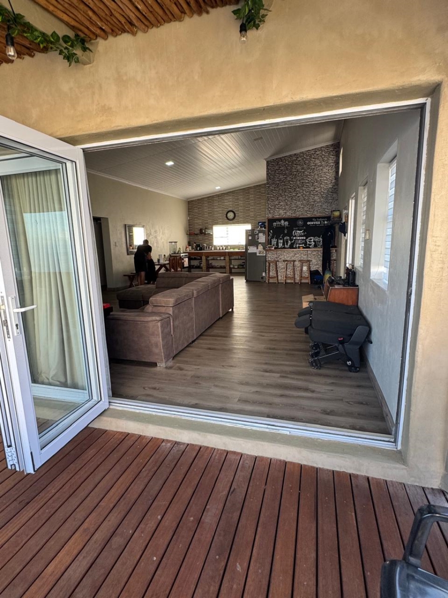 4 Bedroom Property for Sale in Bettys Bay Western Cape